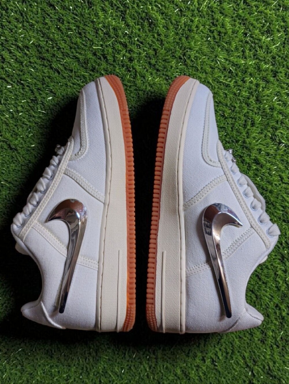 Travis Scott x Nike Air Force 1 Low Sail Size 11 Lightly Worn - Picture 2 of 7